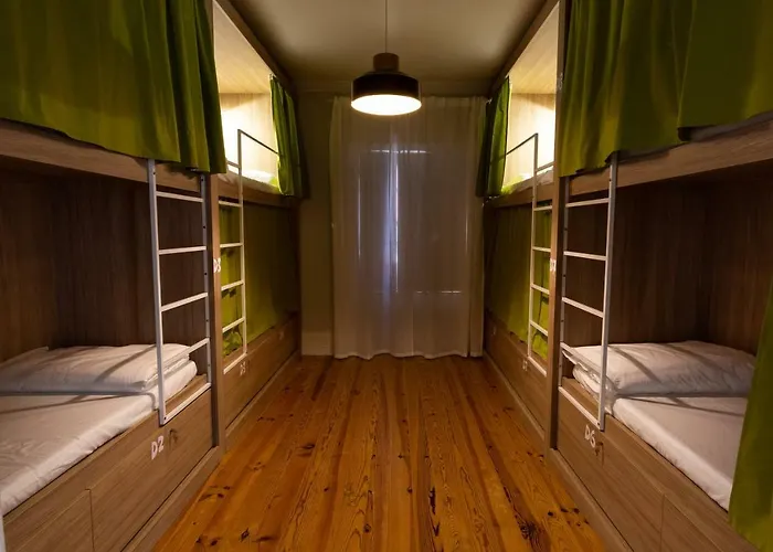 Vishostel * ויסאו